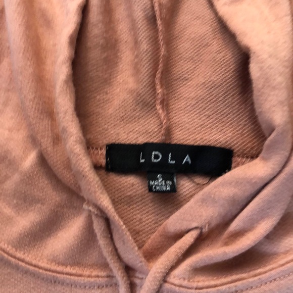 sweater - Picture 4 of 4